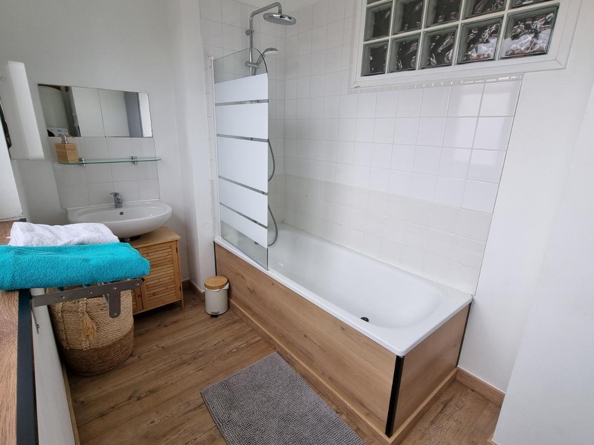 Apartamento Duplex idéal famille, 2 mn de St-Omer centre Saint-Martin-au-Laert Exterior foto